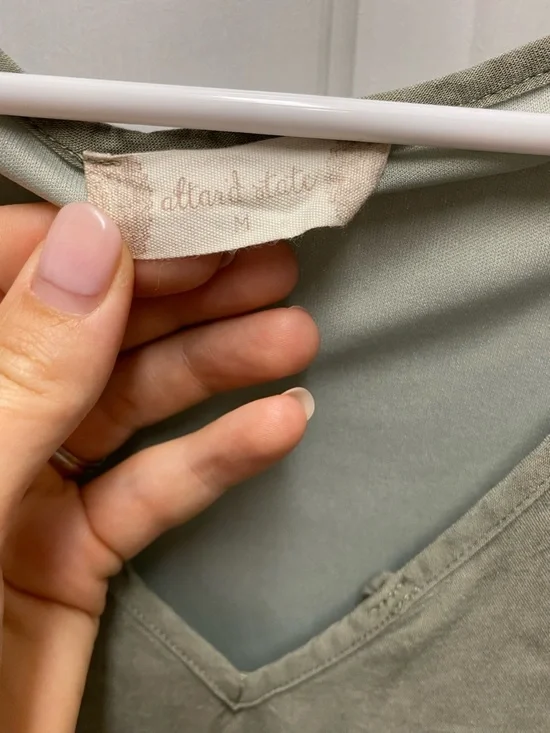 Altard State Sage Green V-Neck Tiered Tunic - Picture 2 of 4